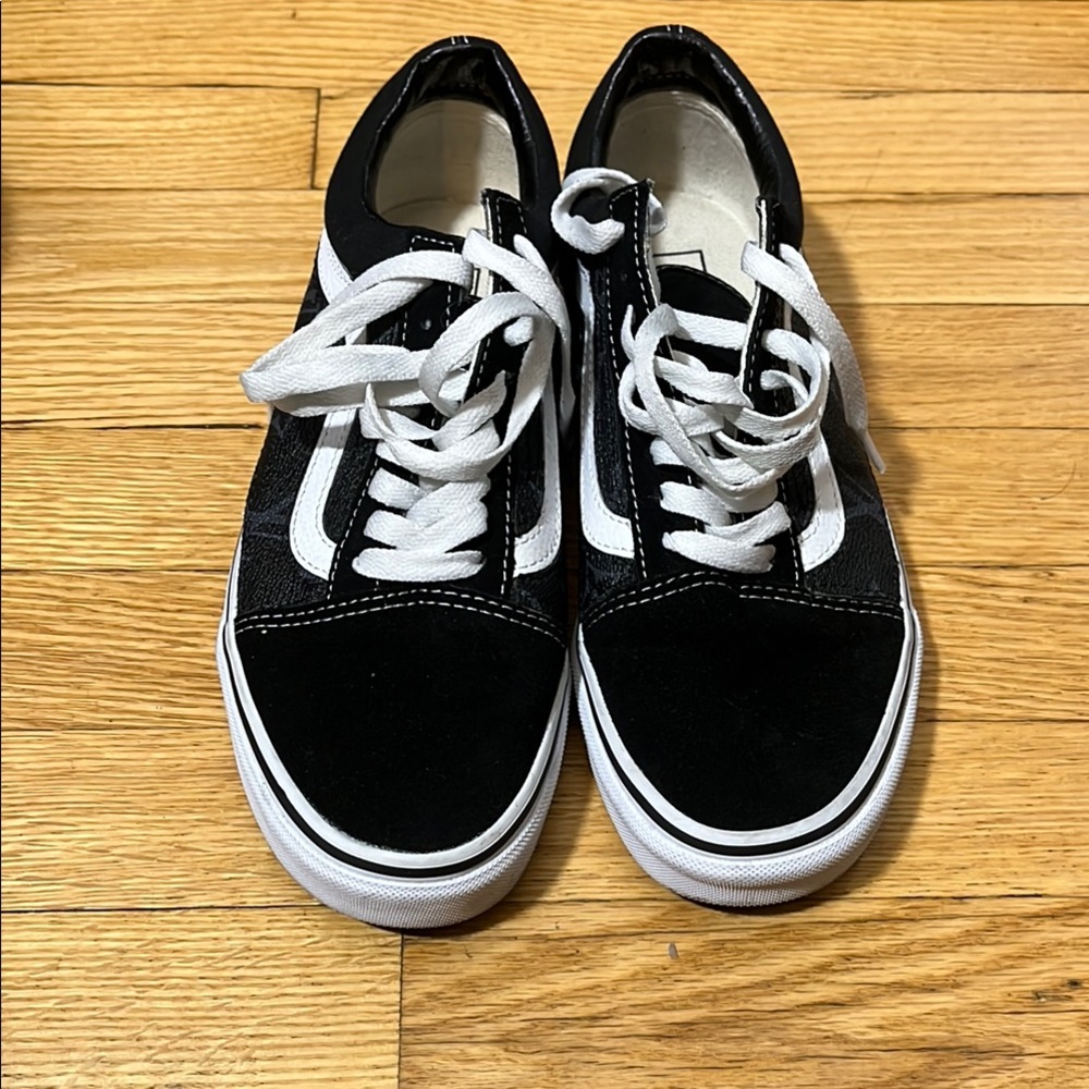 Louis Vuitton Black and White Athletic Shoes
